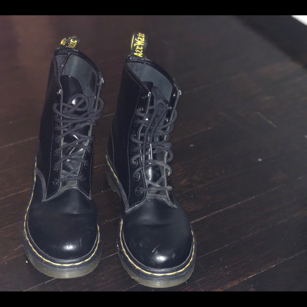 Doc Martens - Picture 1 of 5